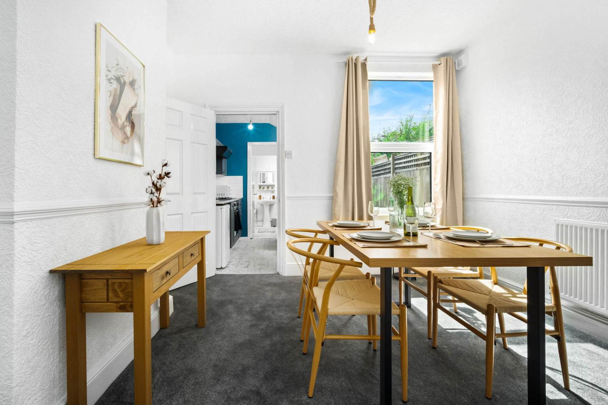 Stylish 3 Bedroom House - 6 Guests - Garden - Parking - Netflix - Wifi - 17M Birmingham Exterior foto
